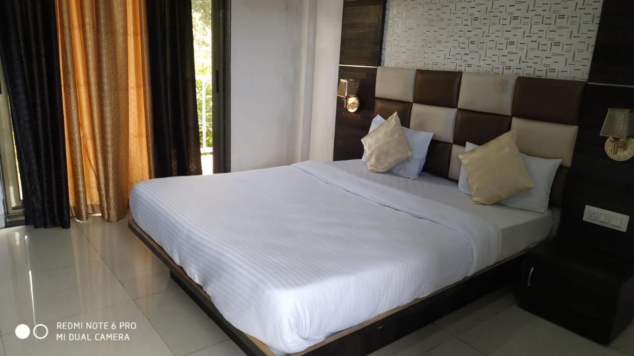 Royal Honey Resort Mahābaleshwar Exteriér fotografie